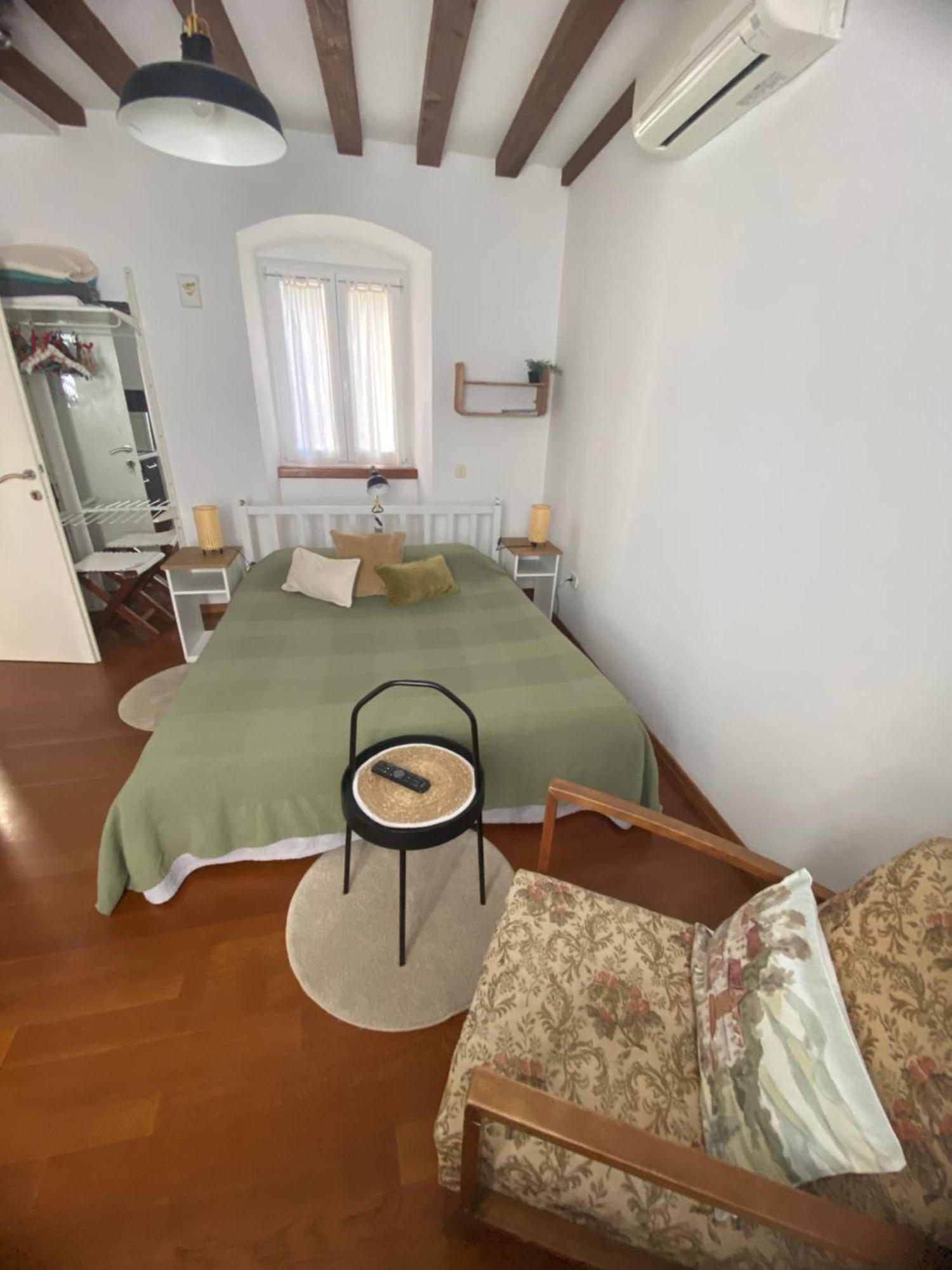 Dosud House Split